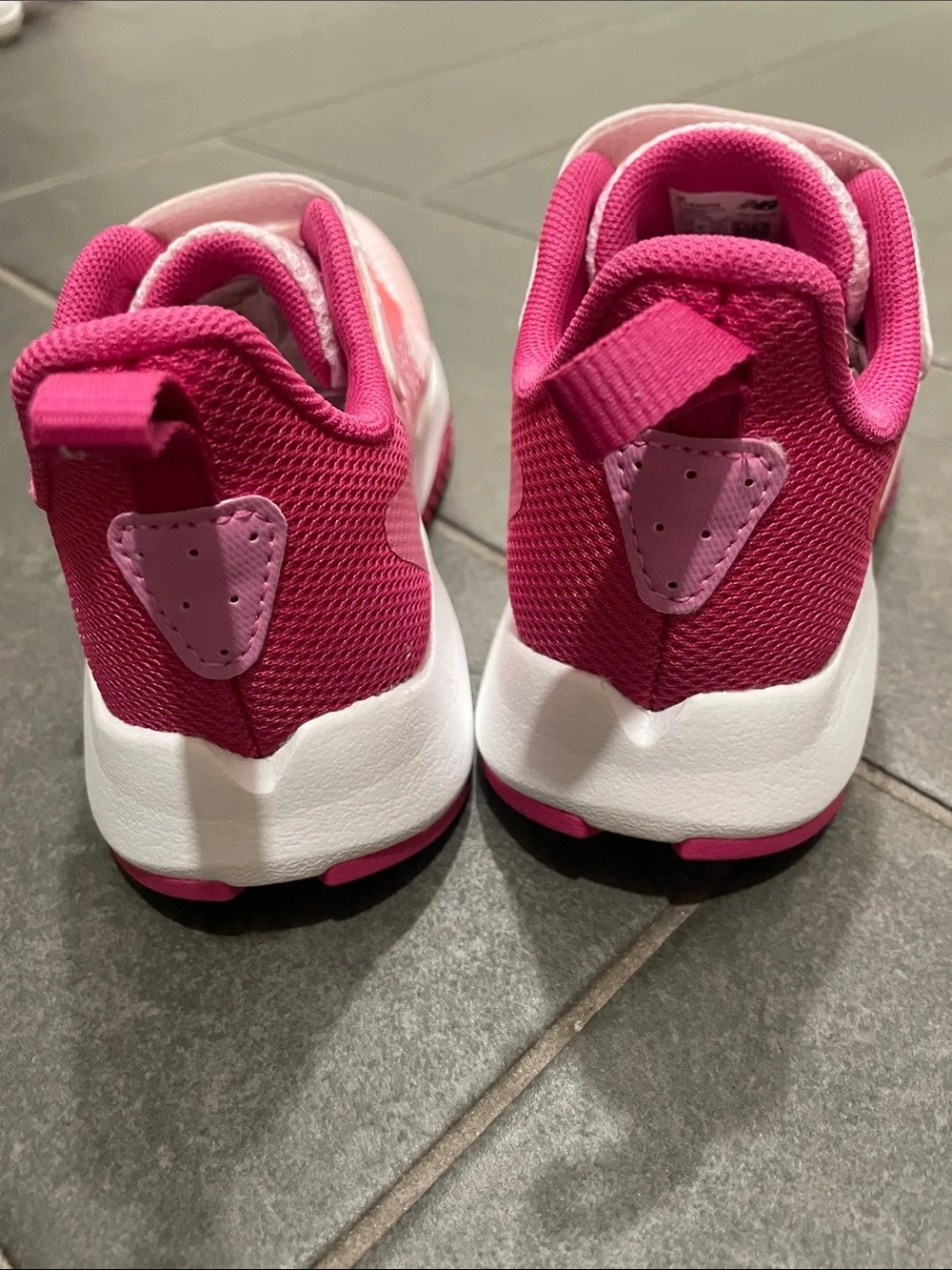 New Balance Pink and Hot Pink Kids' Sneakers with Velcro Strap NWT